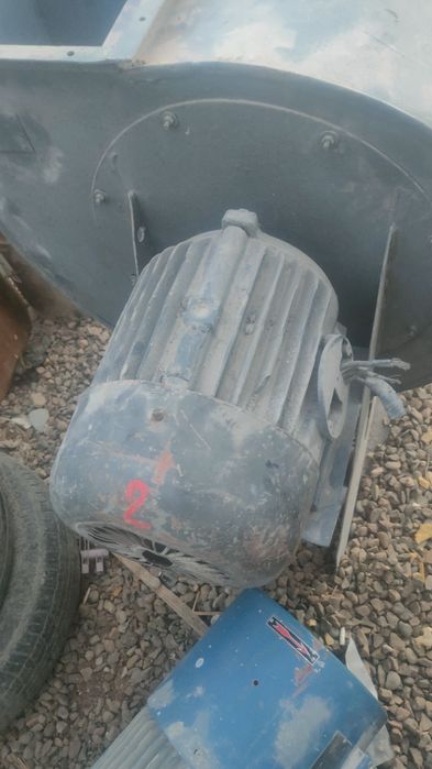 4 ta sanoat ventilyatori sotiladi