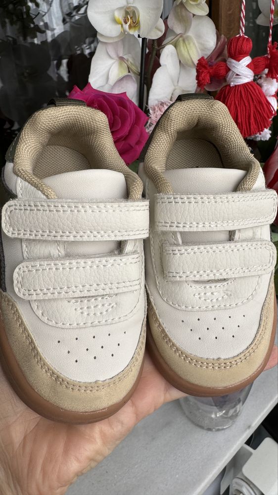 Adidasi H&M marime 20-21