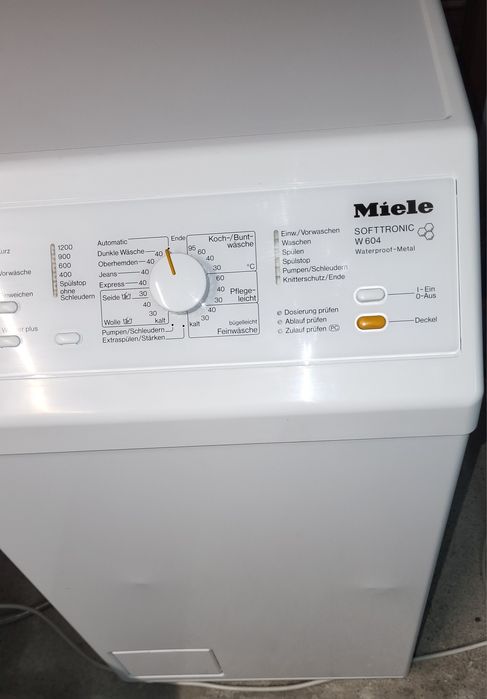 Пералня Miele Softronik с горно зареждане пчелна