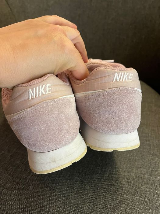 Маратонки Nike, номер 39