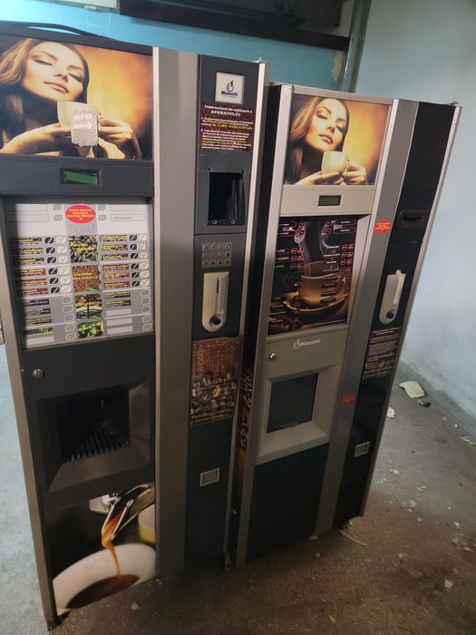 35 de Vendinguri ,automate de cafea