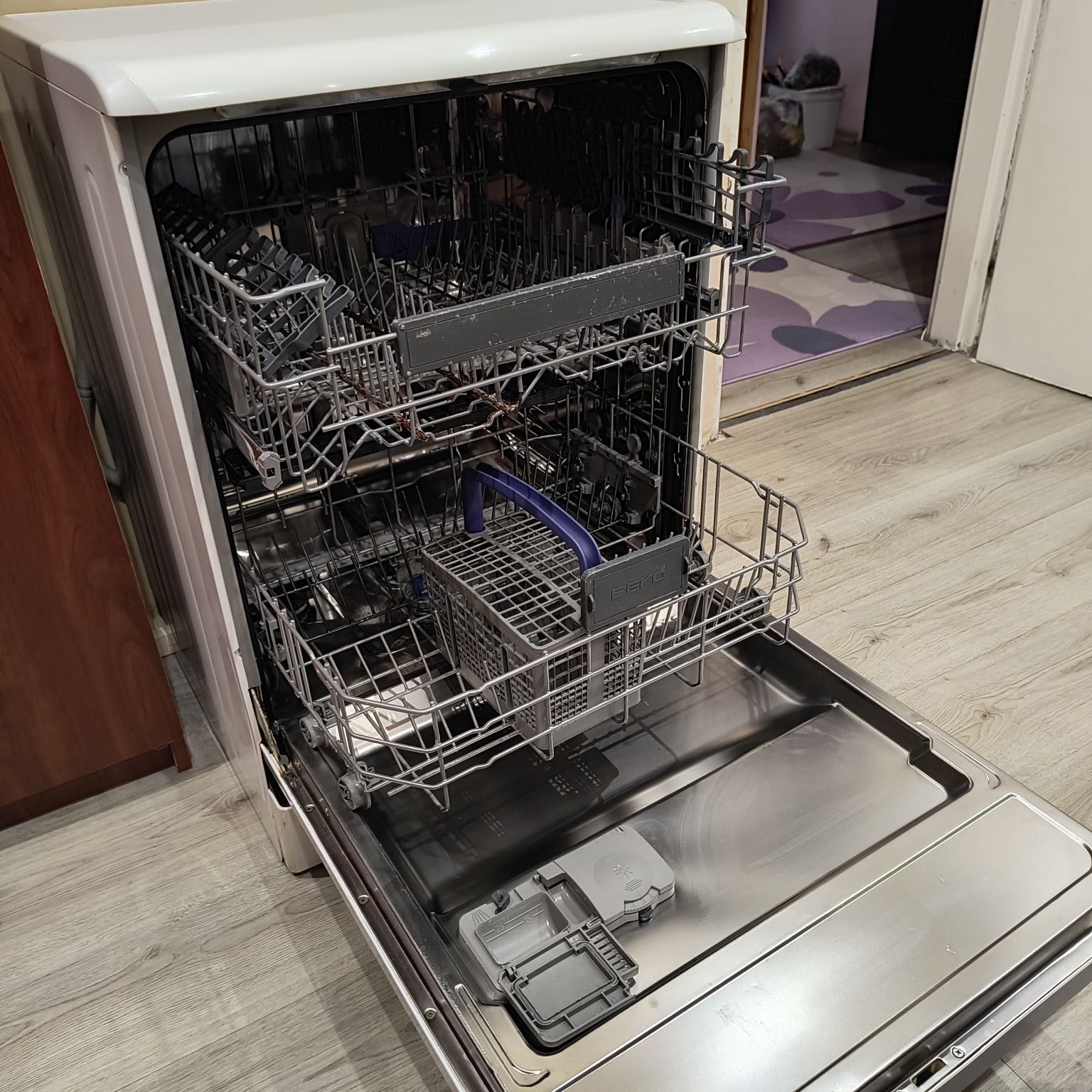 Съдомиялна Beko свободно стояща