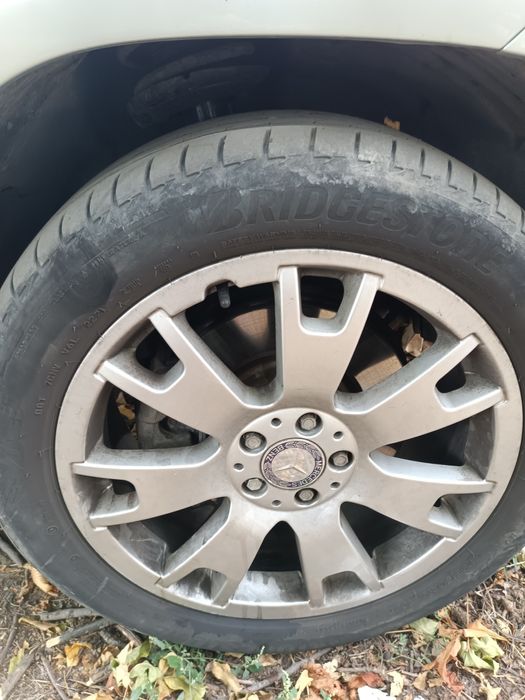 Продавам  джанти с летни гуми спорт пакет 19 " GLK/GLA и за други от G