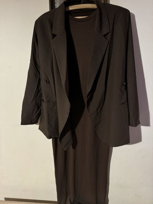 Комплект сако и рокля