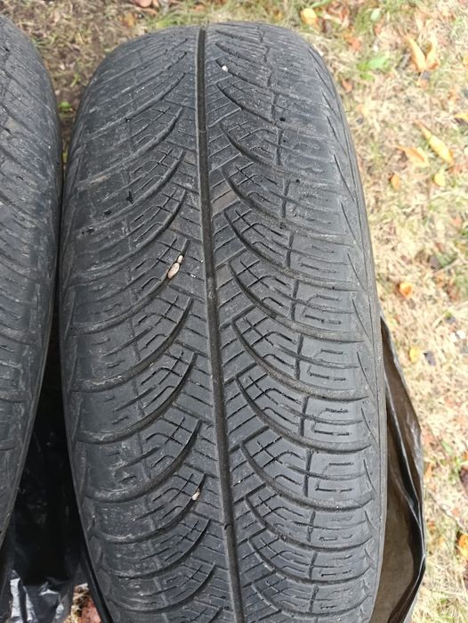 2 Anvelope ALL Season pentru Dacia Logan.