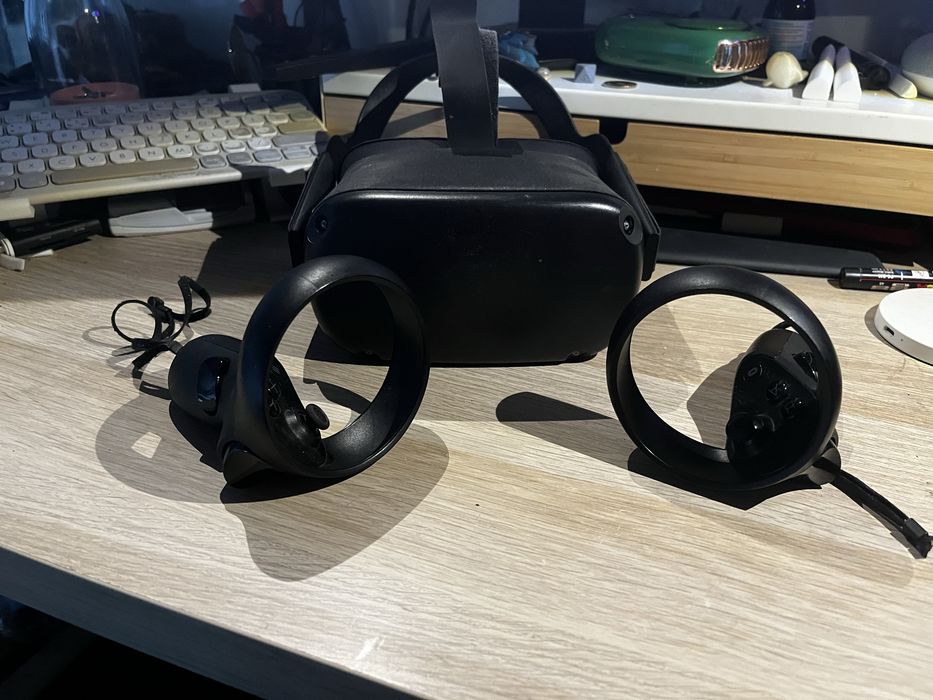 Oculus Quest 1 - functional cu controlere