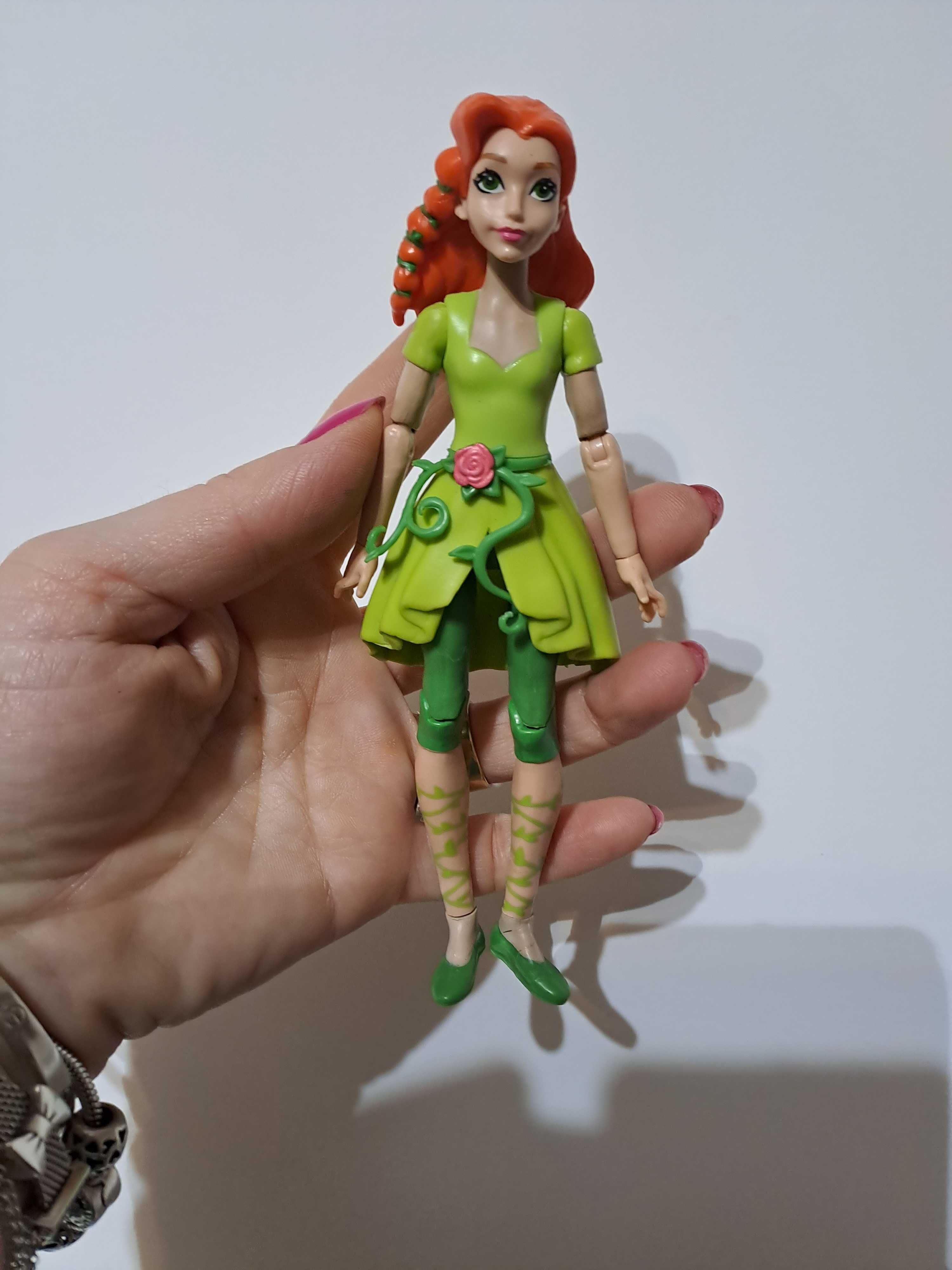 Figurina Poison Ivy, DC SUPERHERO