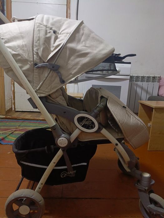 Коляска детская , ходунки.