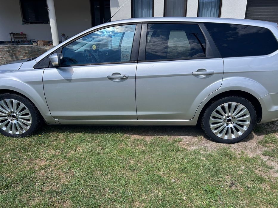 Ford focus 2009 . 2L . 136cp