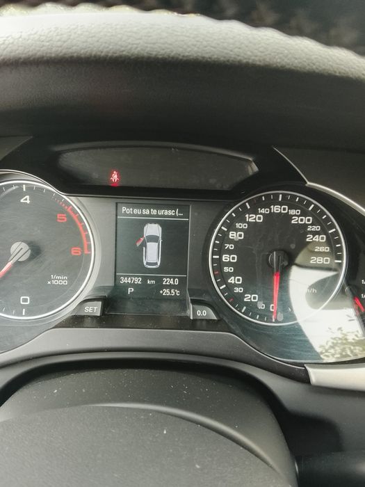 Vând audi A4 B8 2011