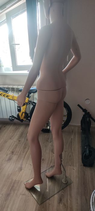 Сглобяем манекен,модел за дрехи