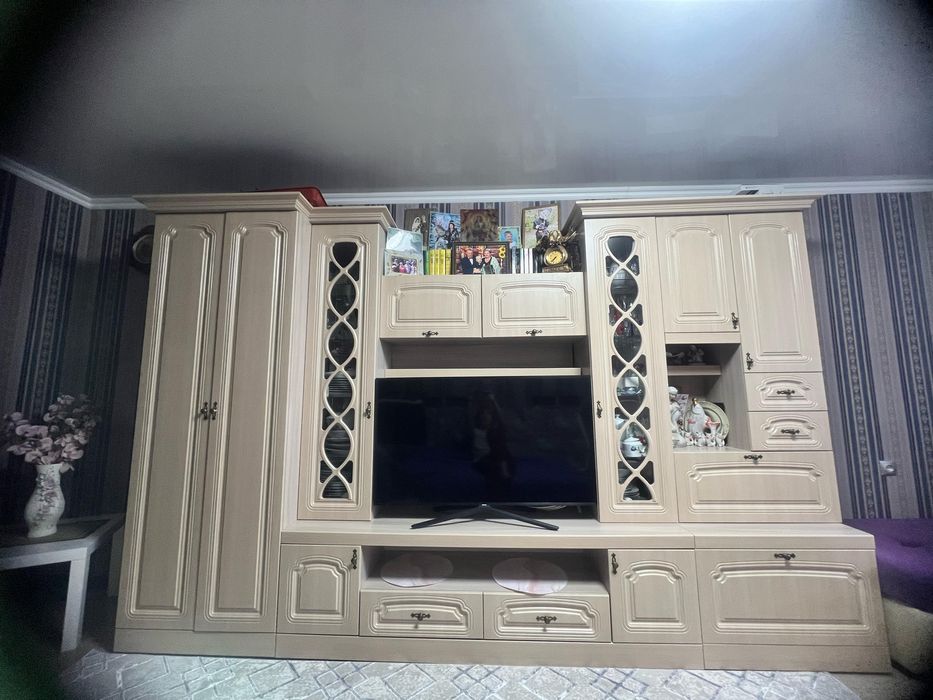 Продам стенку в хорошем состоянии