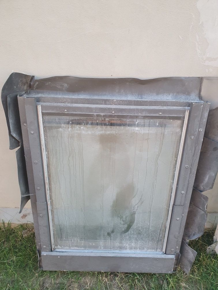 Velux 3 buc.   .