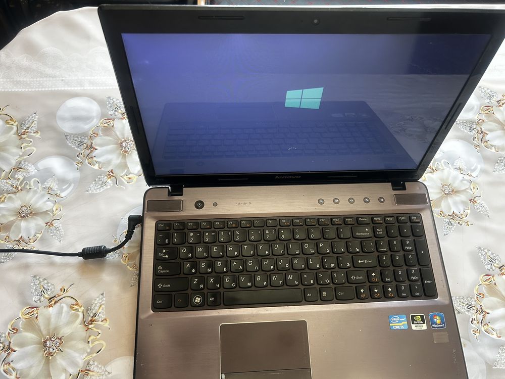 Ноутбук Lenovo i5-2450M CPU
