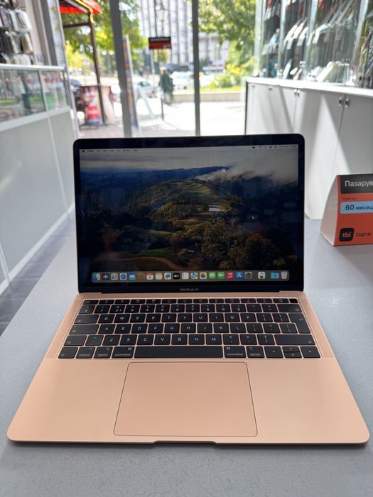 MacBook Air Retina 13-inch 2019