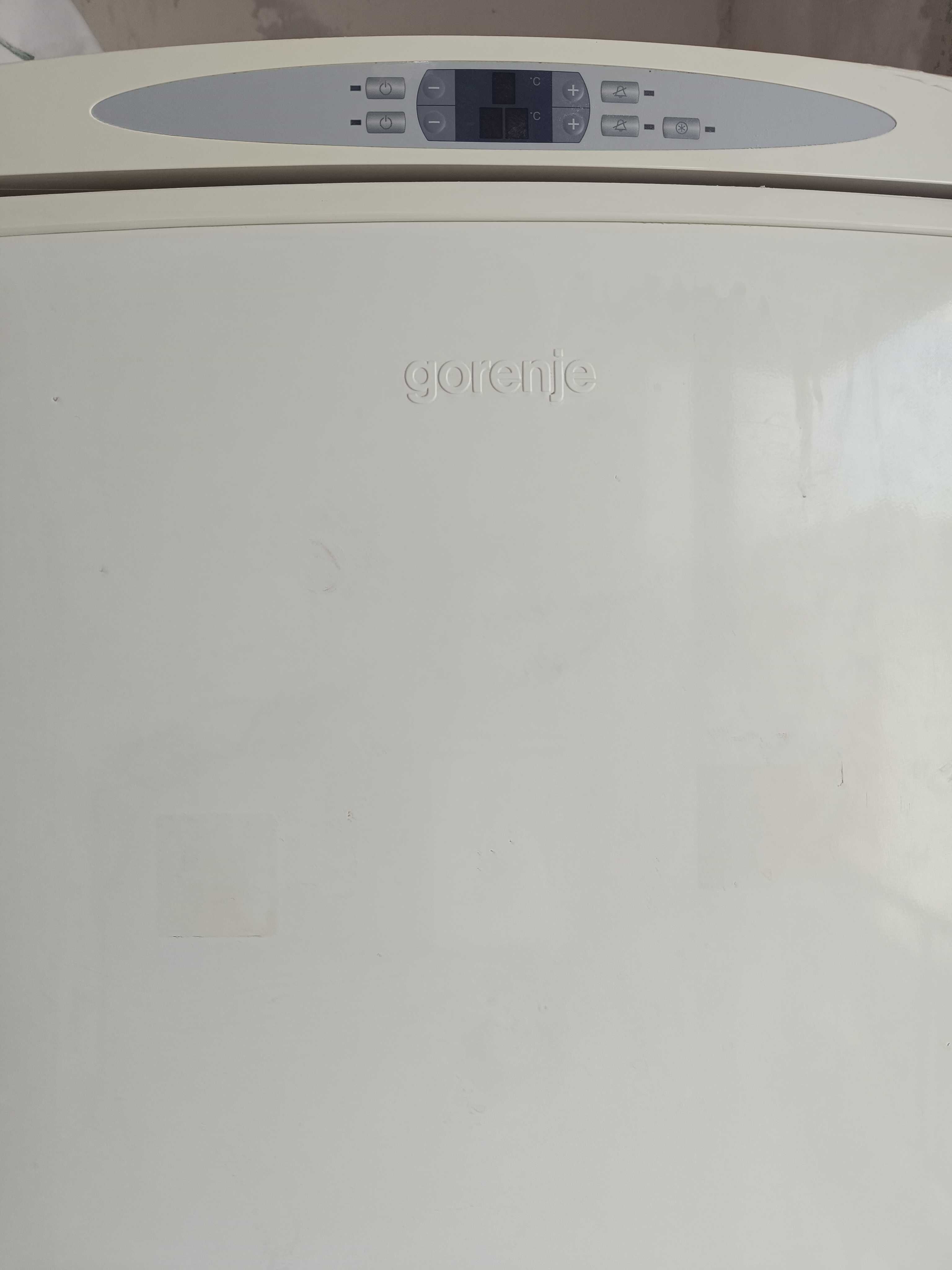 Продавам хладилник Gorenje
