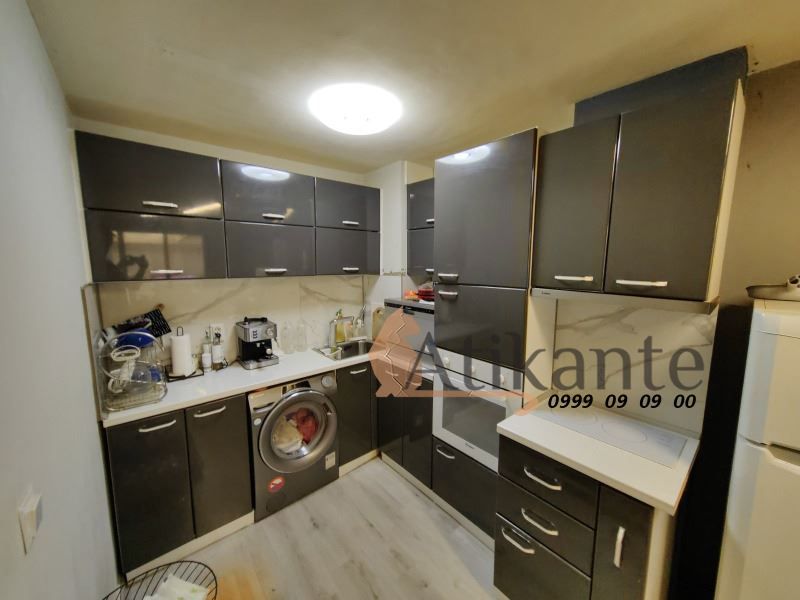 Продава се Тристаен апартамент в София, Красно село - 104 кв.м за 2020 €/кв.м - Снимка #3