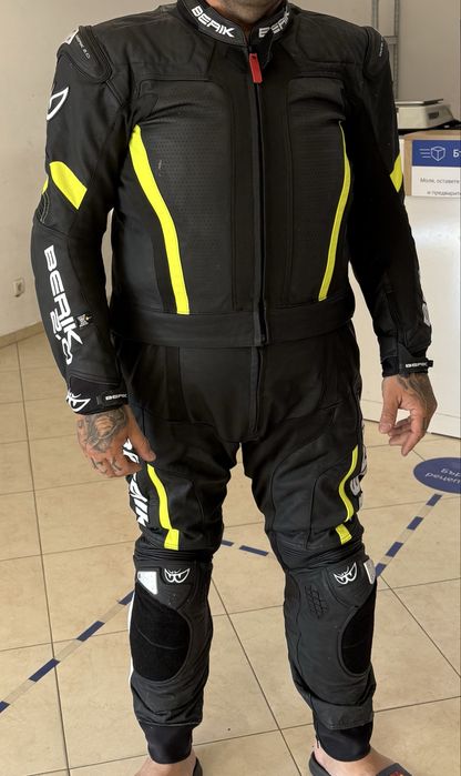 Мото екип BERIK 60 номер