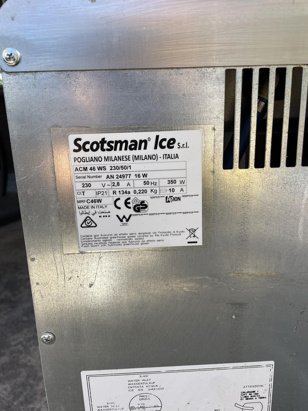 Продавам ледогенератор Scotsman