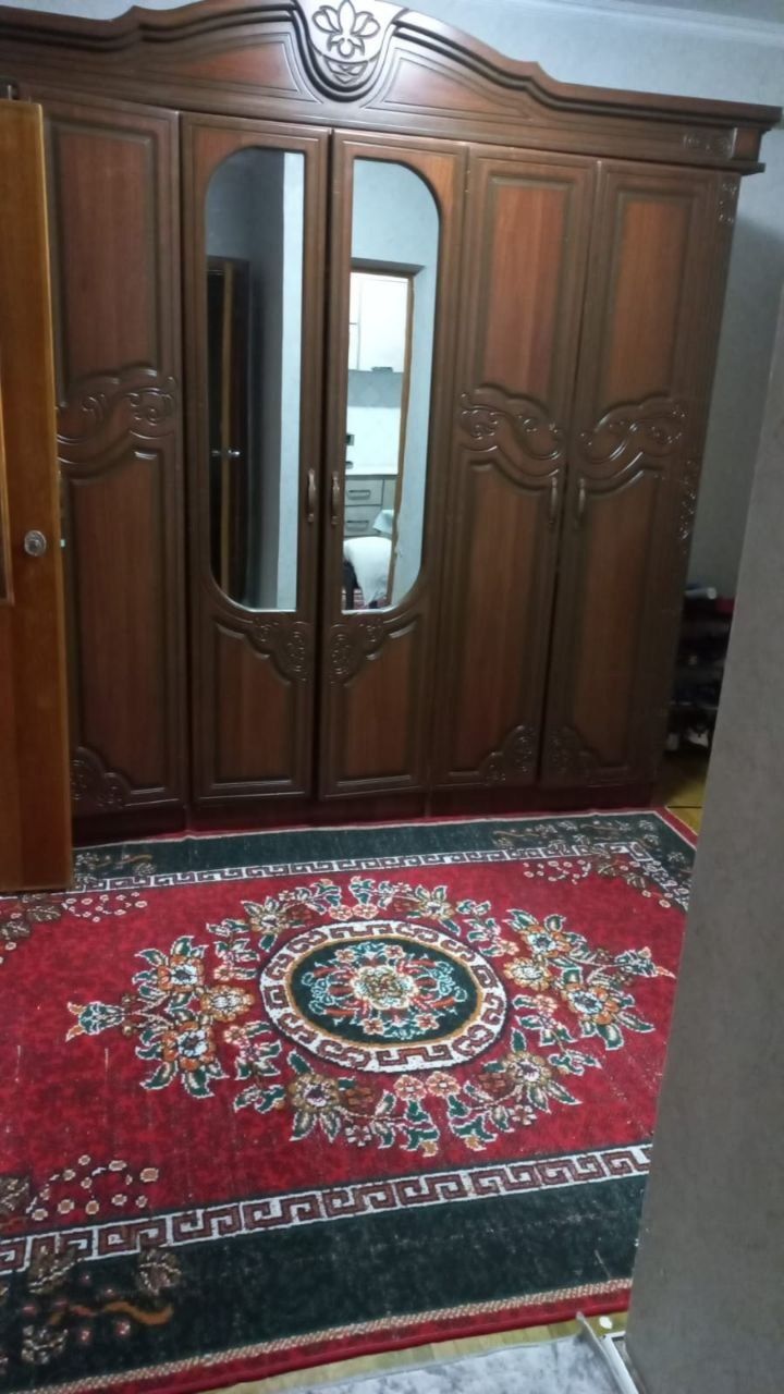 Yakkasaroy ayraport 3 xonali 500$ srochni