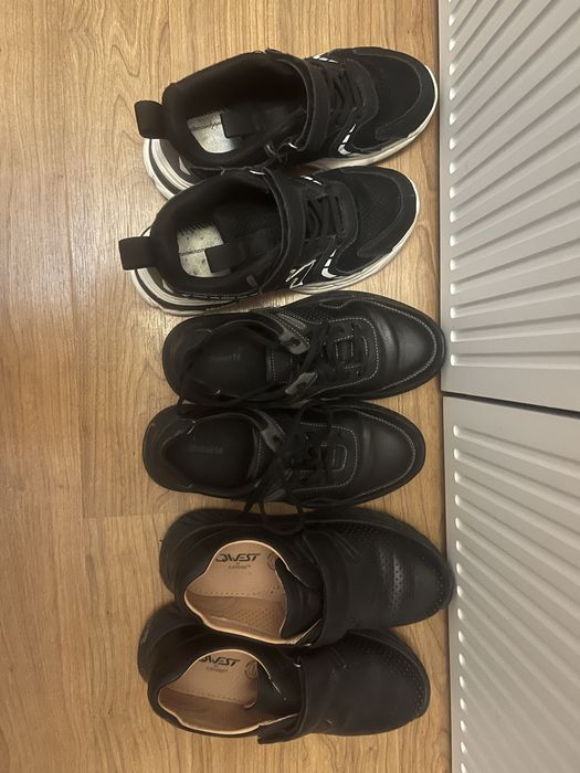 Продам детскую обувь