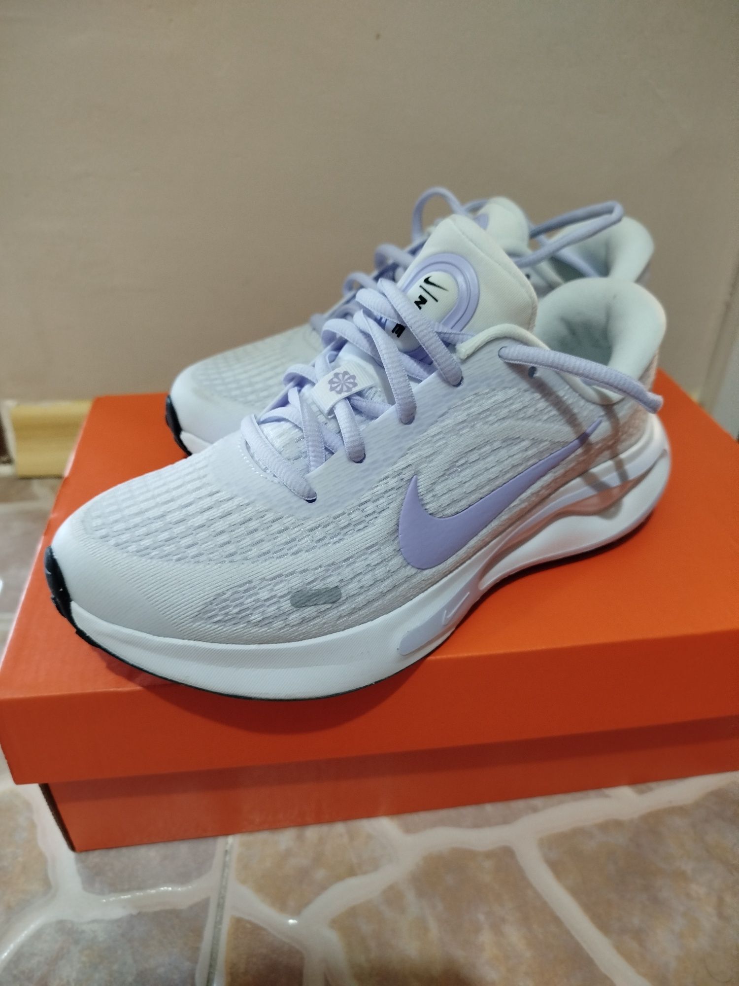 Дамски маратонки Nike