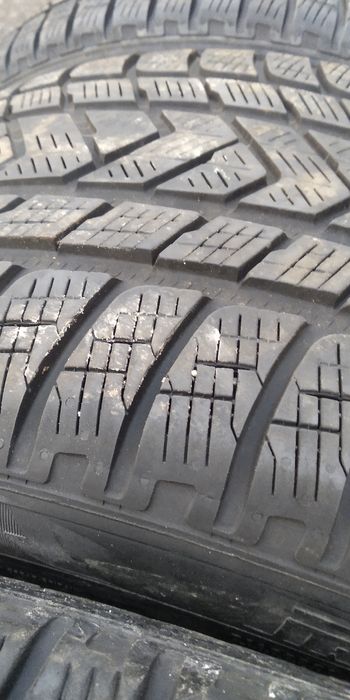 Зимни гуми -21цола-295/35-"PIRELLI"