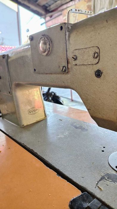 vînd sau dezmebrez mașină de cusut cugir