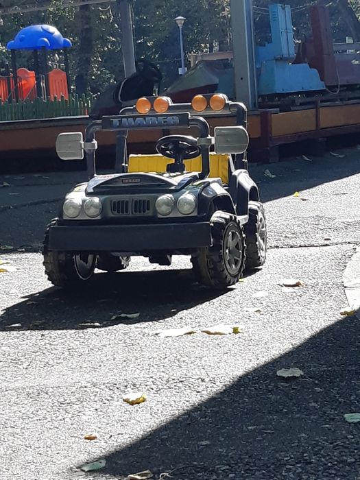 Vand mașinuță electrică adusa din italia doar 1 zi de functionare