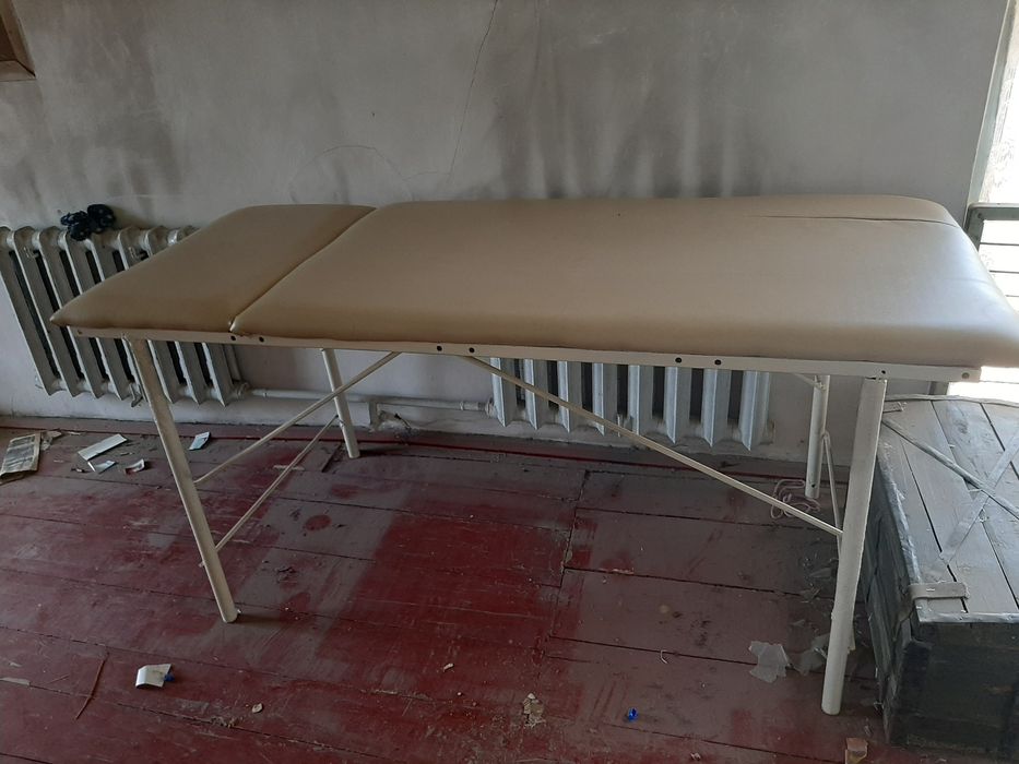 Massajny stoll ishlatlmagan holatda