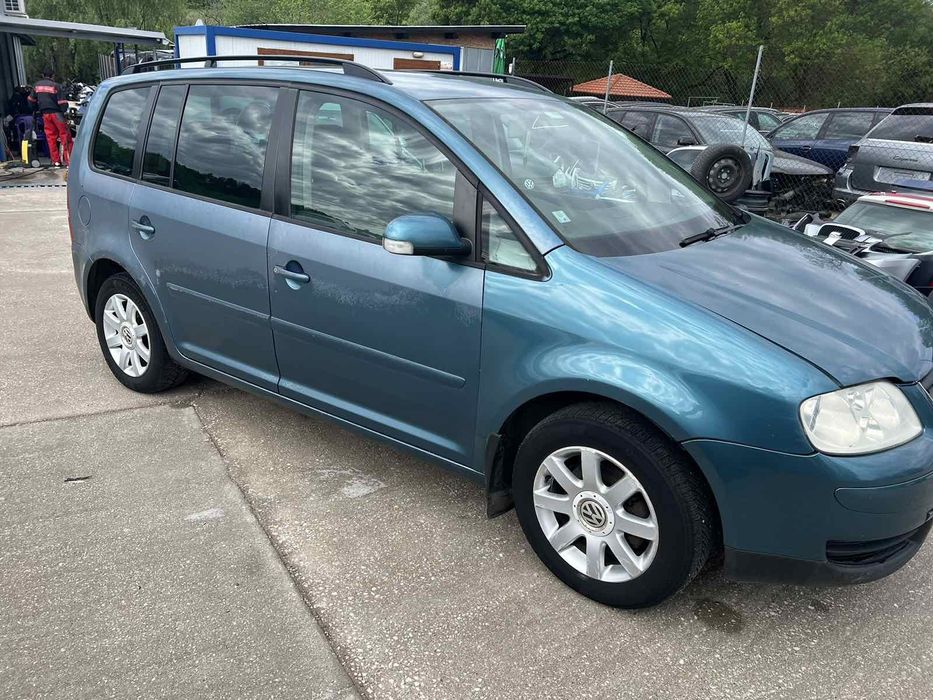 VW TUARAN 1.9 105 кс.2006г.код на мотора AVQ