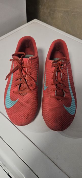 Бутонки Nike запазени