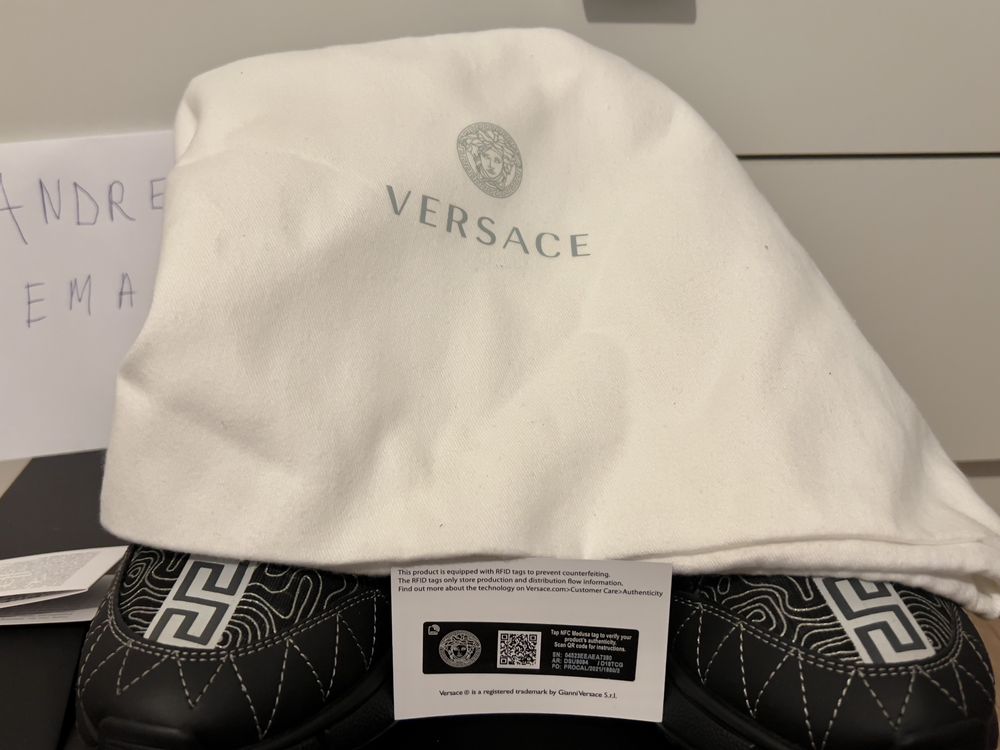 Sneakers Versace Trigreca, negru argintiu unisex mărimea 40 (2 perechi
