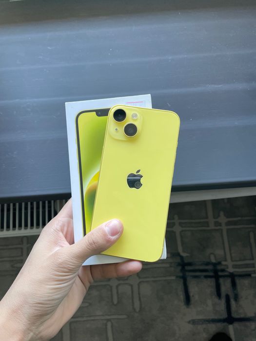 iphone 14 yellow