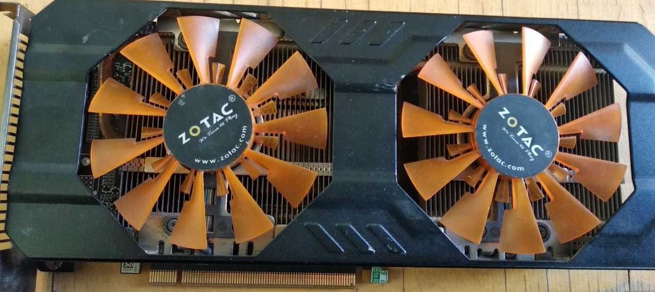 Графическая видеокарта карта  ZOTAC GeForce GTX 760 2 Гб