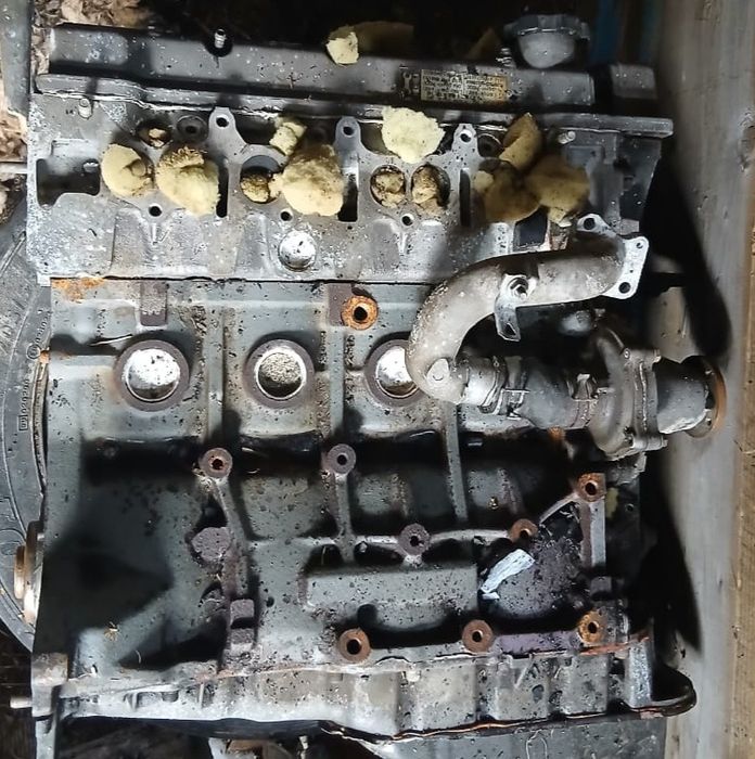 Продам 2 двигателя на Toyota corona premio