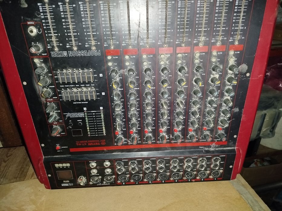 Микшерный пульт профисианальный