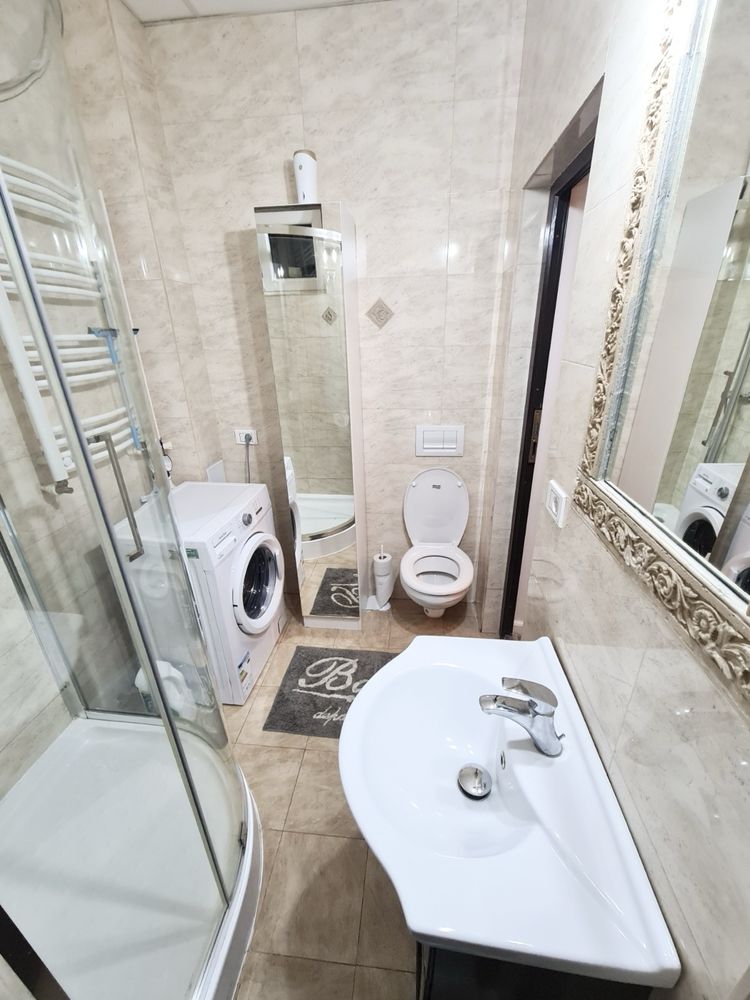 De inchiriat apartament 3 camere Universitate- Rosetti