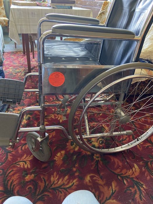 Инвалидная коляска