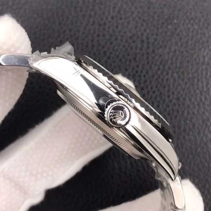 Rolex Sky-Dweller сребърна колекция