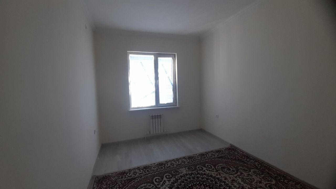 Tezkor xolatda dom sotiladi.
Movarodan 11 qavat 2 xonali.65 mln bosh t