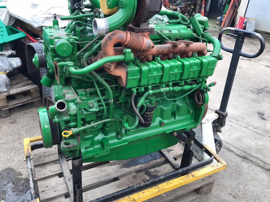 Motor JohnDeere aproape Nou