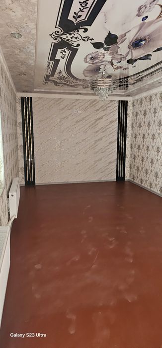 Kogon shaxrida 3 xonalik kichik hovli sotiladi