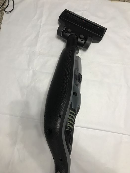 Aspirator vertical Philips PowerPro Aqua FC6409