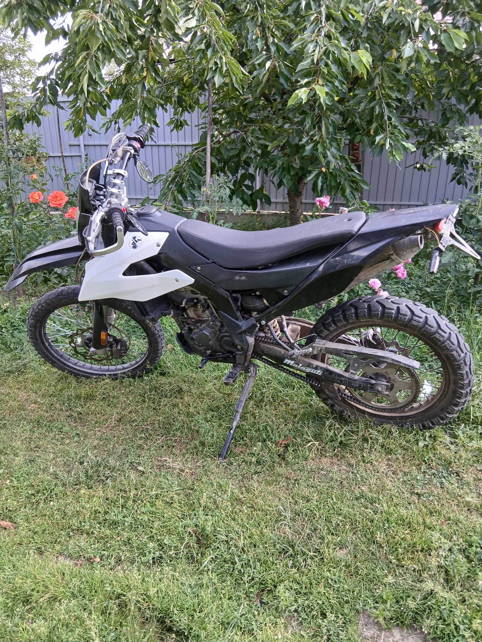 Vand super moto malaguti