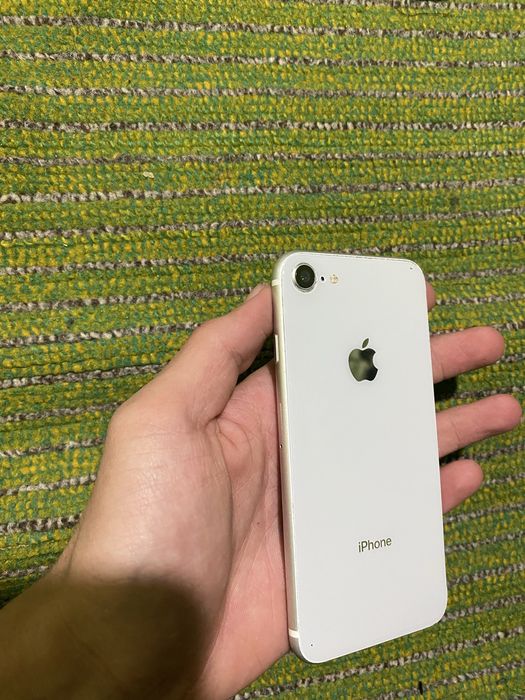 Iphone SE 2022 aybi yu ishlashi zur