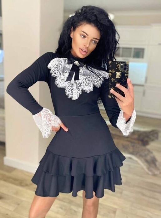 Черна рокля с дантела, размер М