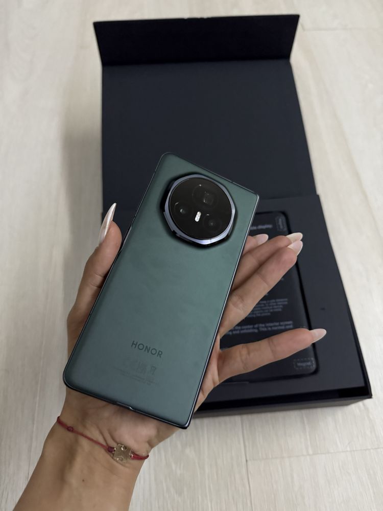 Honor magic V3 nou garantie 2 ani