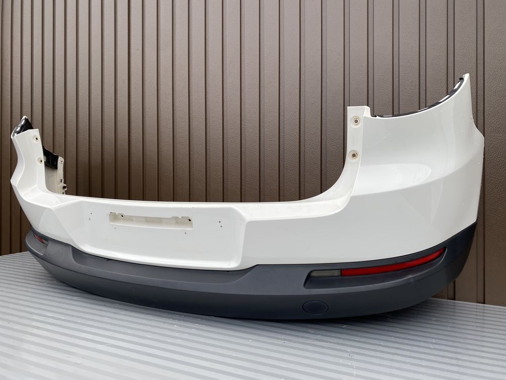 Bara spate vw Tiguan 5N 2007-2011  cod de culoare  LB9A