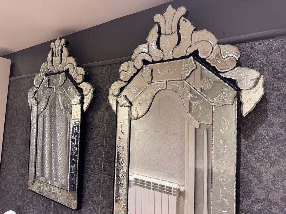 Спешно Венециански огледала